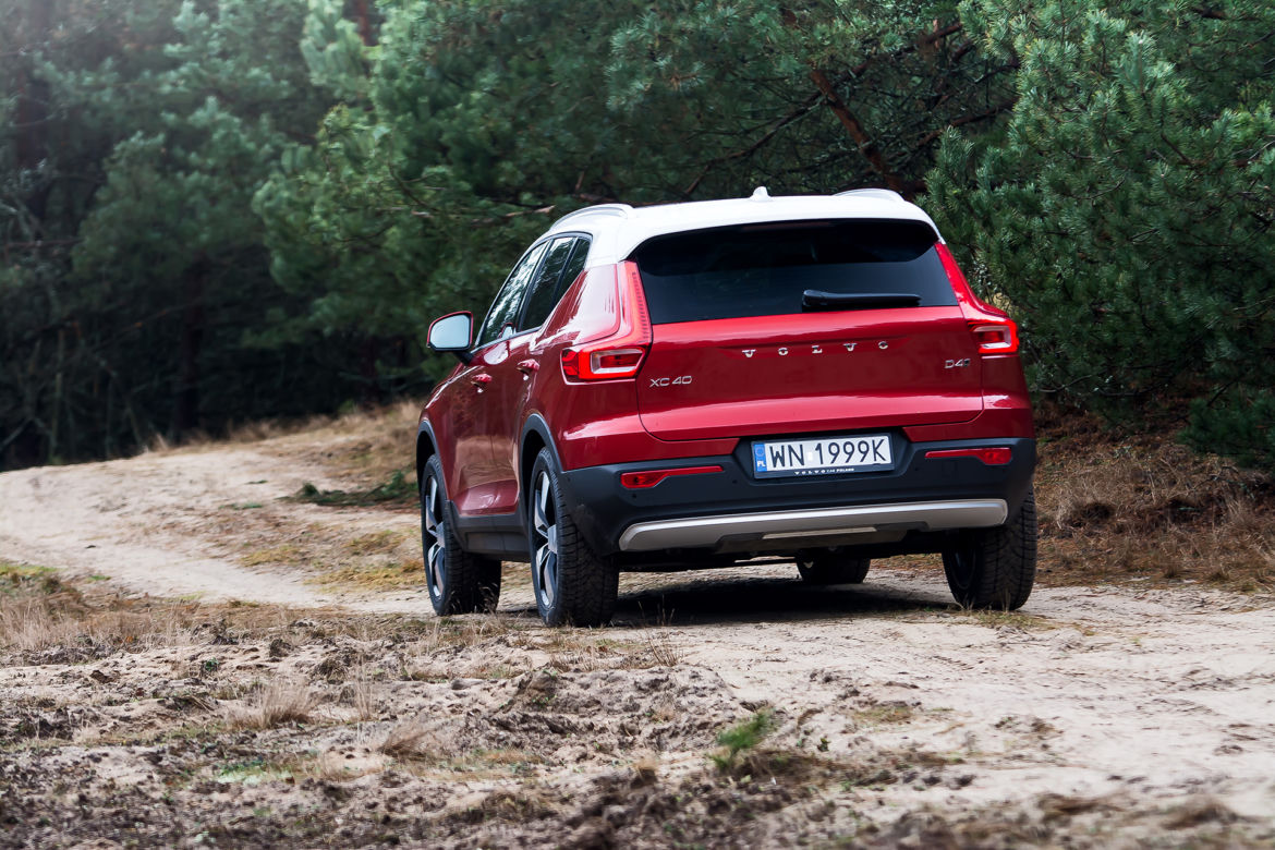 Volvo XC40 D4 AWD AT8 Momentum