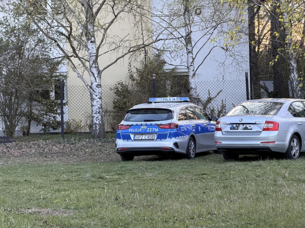 Ojciec przejechał po swojej 6-letniej córce autem. Dziecko nie żyje