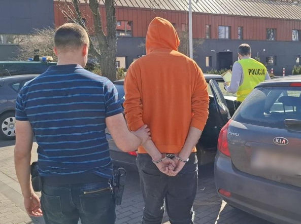 Szaleńczo zakochany 22-latek wpadł po uszy
