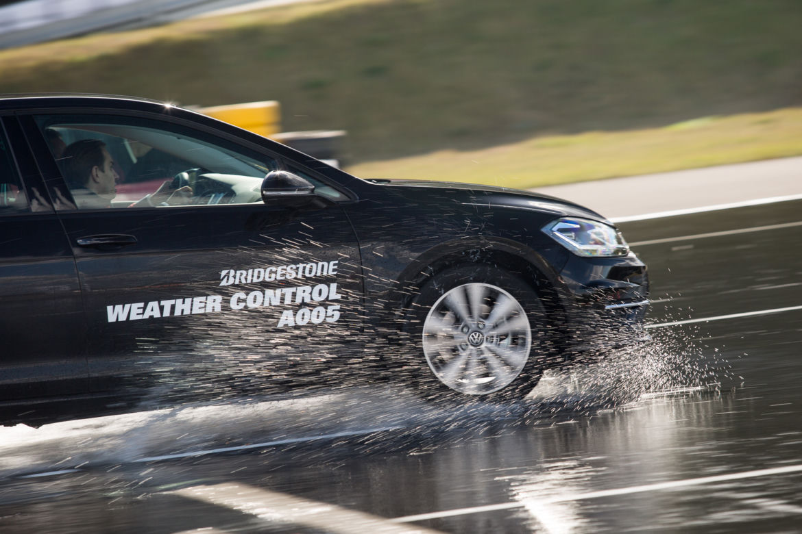 Bridgestone Weather Control A005 zaskoczyła mnie na torze