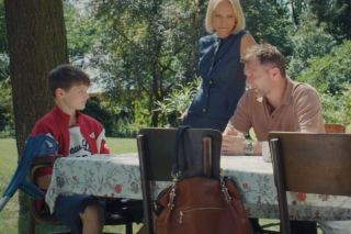 M jak miłość odc. 1899. Dorota (Iwona Rejzner), Bartek (Arkadiusz Smoleński), Franek (Jarosław Śmigielski)