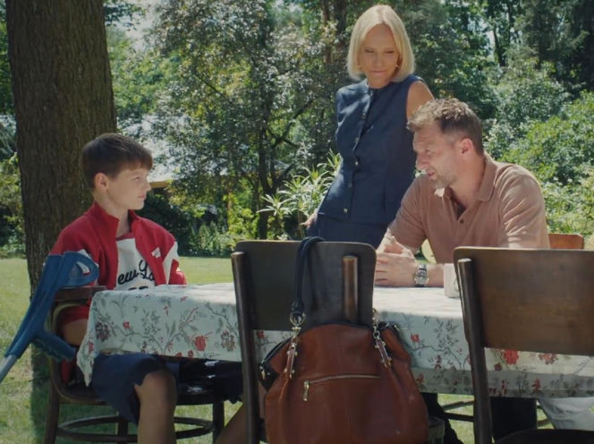 M jak miłość odc. 1899. Dorota (Iwona Rejzner), Bartek (Arkadiusz Smoleński), Franek (Jarosław Śmigielski)