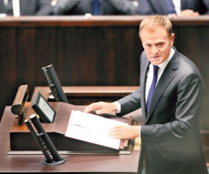 Ekspert od wizerunku Piotr Tymochowicz: Tusk był wystraszony jak sarna