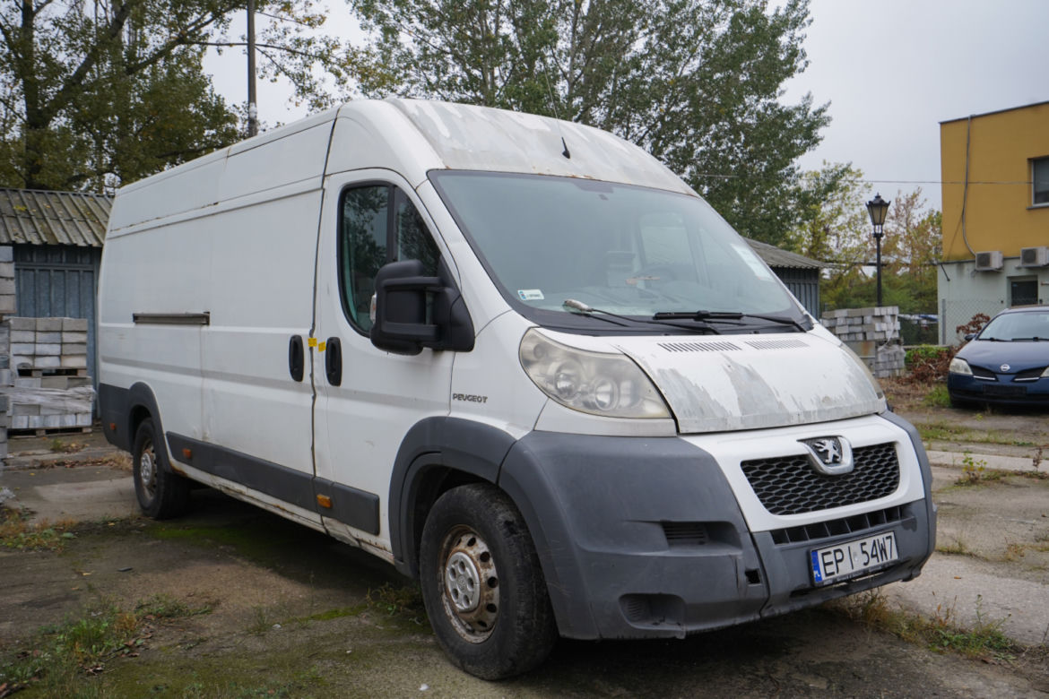 Peugeot boxer. Cena wywoławcza - 11 000 zł