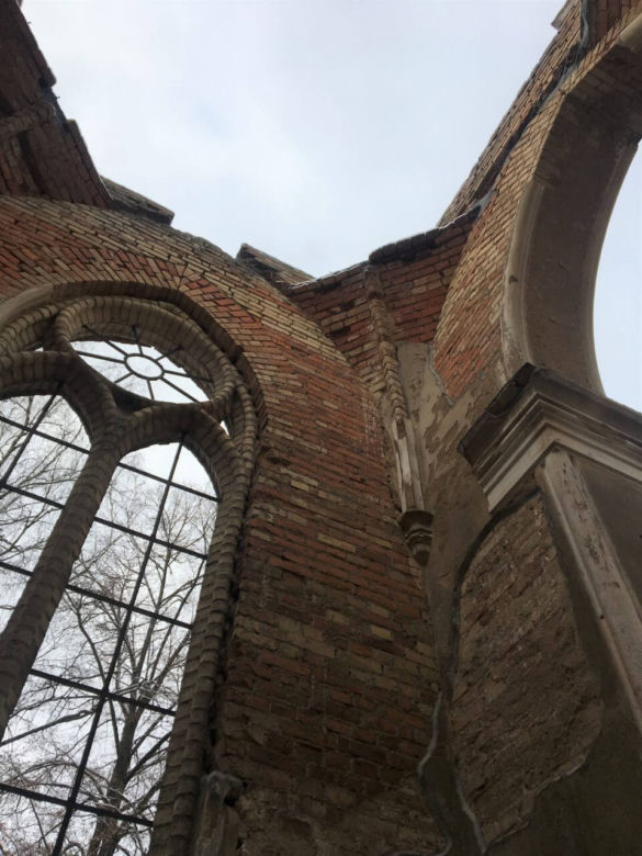 Tajemnicze ruiny kościoła św. Antoniego w Jałówce na Podlasiu [ZDJĘCIA]