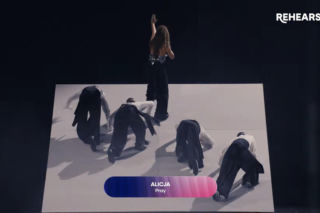 Alicja Szemplińska po raz drugi zaprezentowała na scenie w Wiedniu utwór „Pray”
