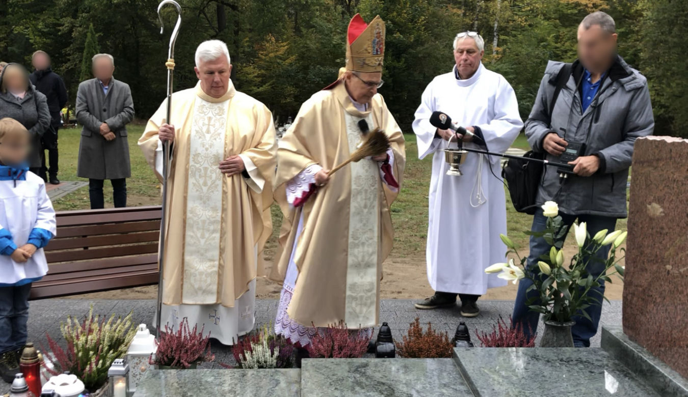 Poświęcenie nowego nagrobka Krzysztofa Krawczyka