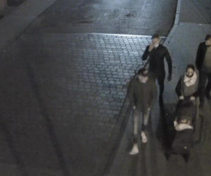 Brutalne pobicie w centrum Bydgoszczy! Policja publikuje zdjęcia i prosi o pomoc 