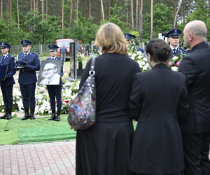 Tłumy pożegnały 23-letniego policjanta. Kacper zginął w tragicznym wypadku w Piasecznie