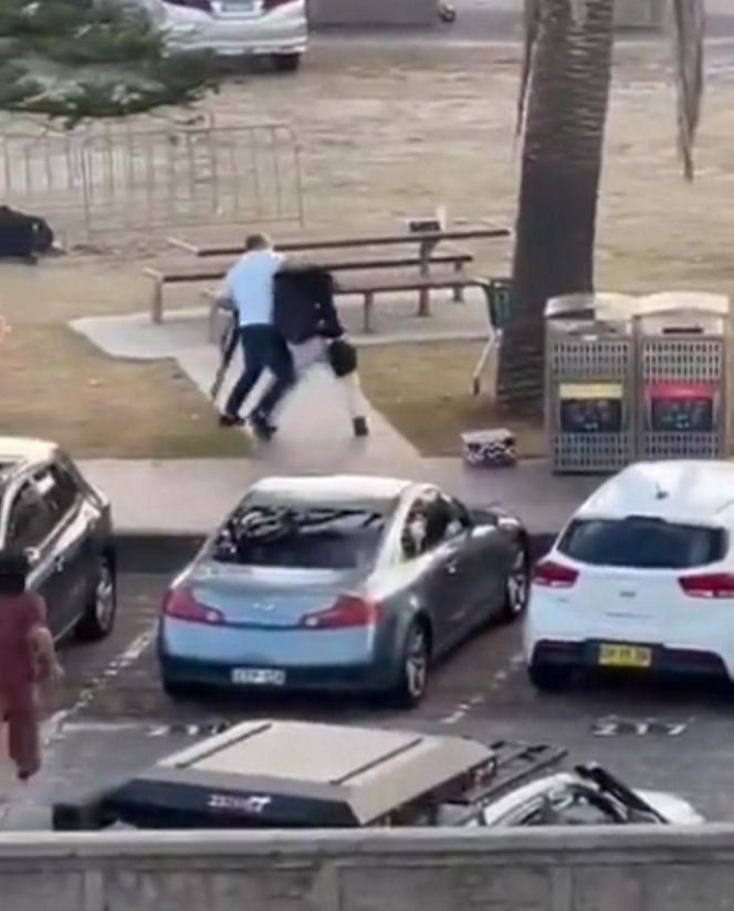 Masowa strzelanina na plaży. Bohater gołymi rękami obezwładnił sprawcę masakry