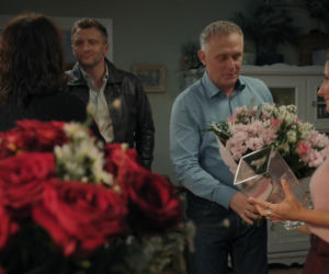 M jak miłość odc. 1921. Artur Rogowski (Robert Moskwa), Marysia (Małgorzata Pieńkowska), Bartek (Arkadiusz Smoleński), Agnes (Amanda Mincewicz)