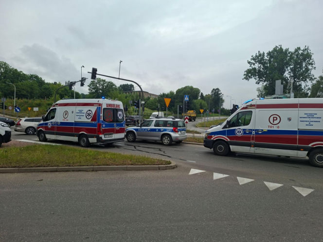Wypadek na skrzyżowaniu w Starachowicach