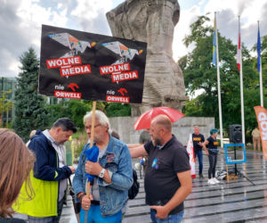 Opole przeciwko lex TVN. Protest na pl. Wolności [10.08.21 r.]