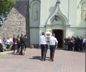Pogrzeb ofiar wypadku w Elżbietowie