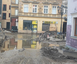 Pękła tama, fala zalała miasto. Dwa lata od koszmaru na Dolnym Śląsku. Dzieci płakały