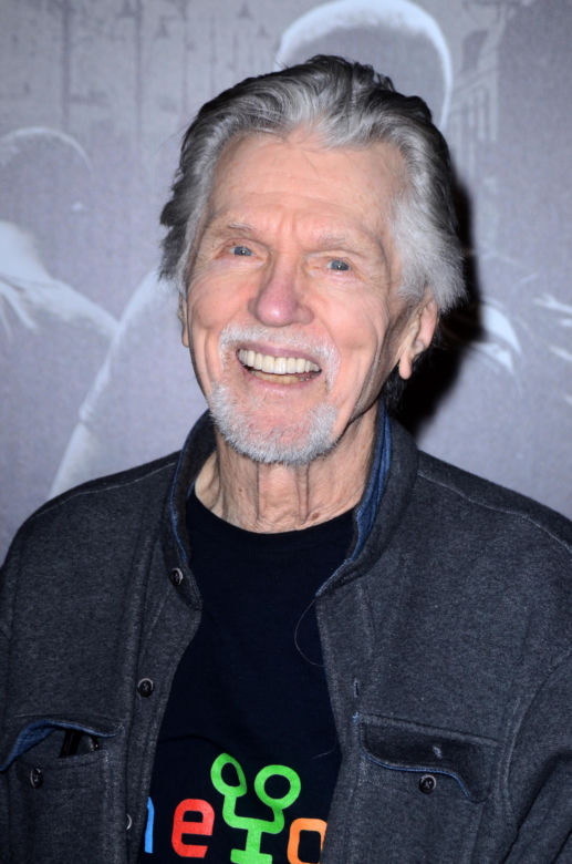 Tom Skerritt (ur. 25 sierpnia 1933 w Detroit, zm. 21 października 2026 w Seattle)