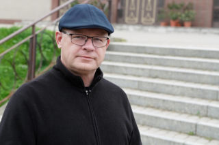 Hejter groził śmiercią łomżyńskiemu kapłanowi. W sądzie przepraszał
