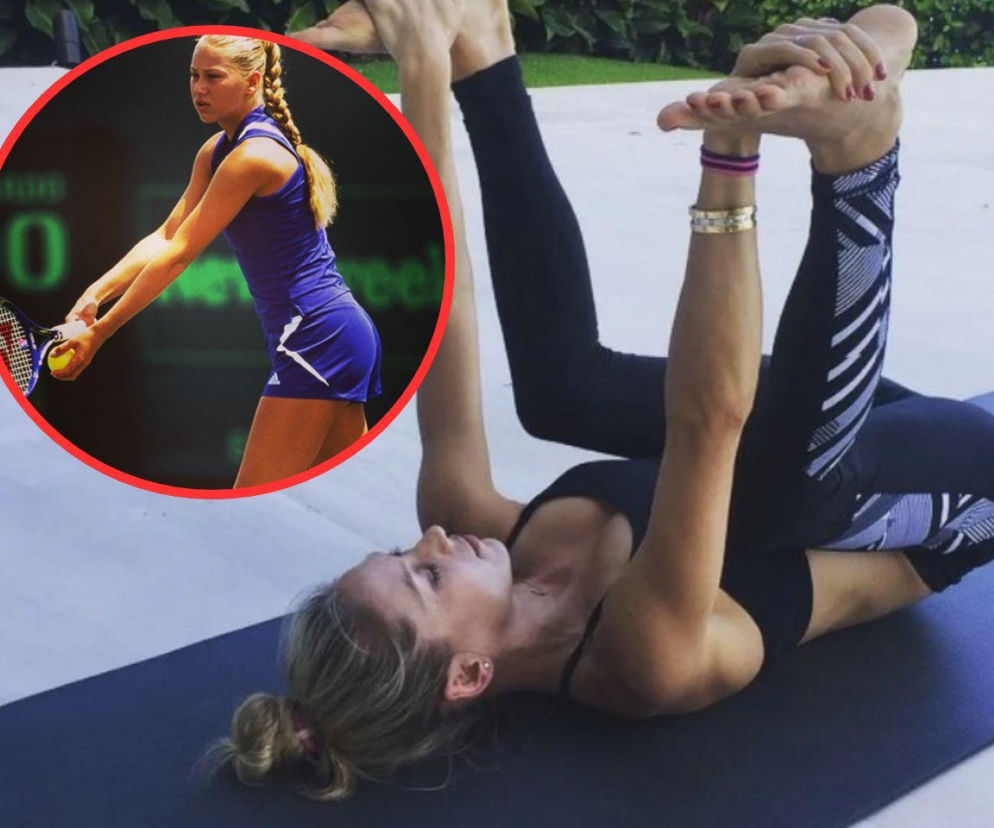 Anna Kurnikowa ćwicząca na macie. Na miniaturowej wstawce tenisistka na korcie. O jej dzisiejszym wyglądzie przeczytasz na SE.