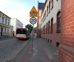 Nowy ciąg pieszo-rowerowy i zieleń w nietypowym miejscu. Takie zmiany czekają ulicę Dąbrowskiego w Lesznie