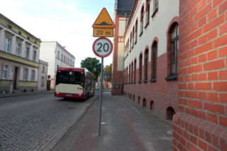 Nowy ciąg pieszo-rowerowy i zieleń w nietypowym miejscu. Takie zmiany czekają ulicę Dąbrowskiego w Lesznie