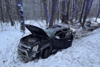 Dachowanie na trasie Siedlce - Łosice. Kierowca zabrany do szpitala!