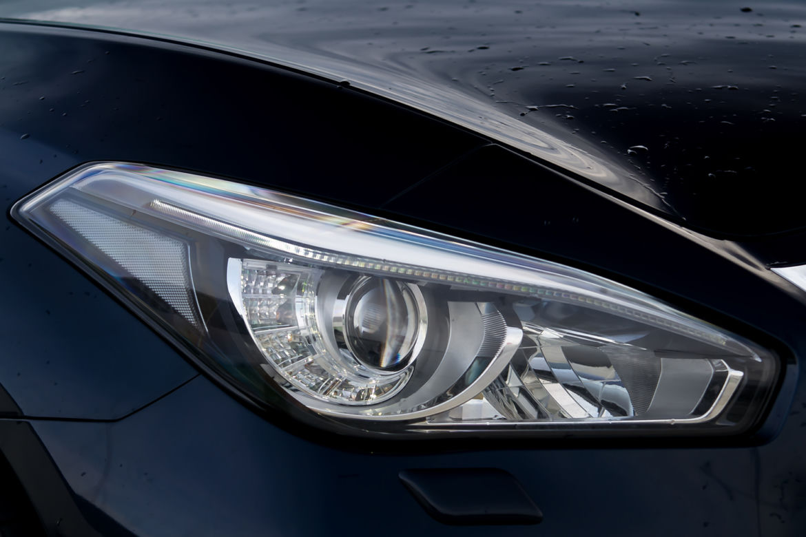 Infiniti Q70h Premium Tech