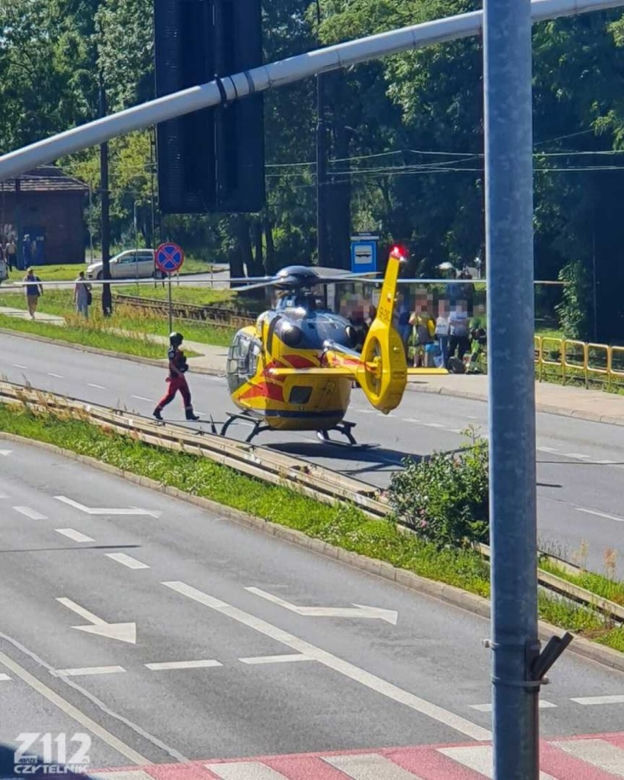 Bytom. 17-latkę na przejściu potrącił samochód. "Pani Elu, Agnieszkę potrąciło auto. Leży, co mam zrobić?!”