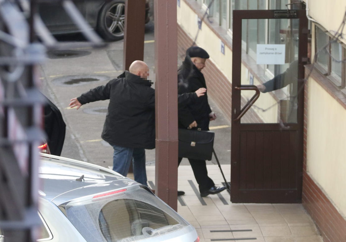 Jarosław Kaczyński. Chory prezes znowu przyszedł do pracy