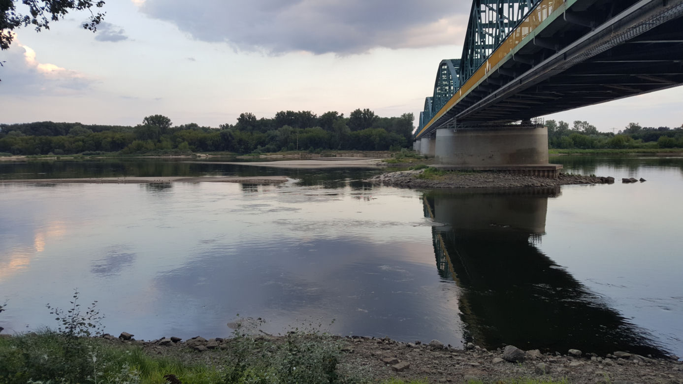 Poziom Wisły drastycznie spada! Tak wygląda sytuacja w bydgoskim Fordonie