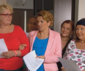 Ranczo 8 sezon odc. 102. Jola (Elżbieta Romanowska), Więcławska (Dorota Chotecka), Michałowa (Marta Lipińska)