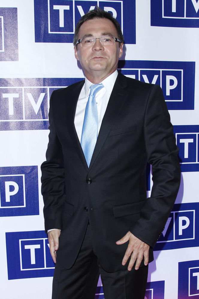 Prezenter TVP zostaje mistrzem pogrzebów! Zaskakująca decyzja gwiazdy