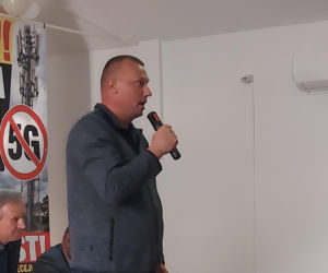 Spotkanie w sprawie budowy masztu 5 G w Płoskiem