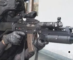 Karabin SIG 553 - niezawodność Kałasznikowa w szwajcarskim wydaniu