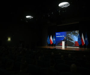 Szef MON Władysław Kosiniak-Kamysz podczas konferencji Szpejowisko 2.0 w siedzibie Dowództwa Wojsk Obrony Terytorialnej w Zegrzu