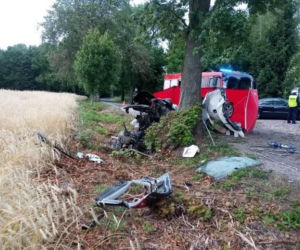 Tragedia w powiecie tucholskim! Kierowca zginął na miejscu! [ZDJĘCIA]