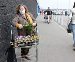 Mieszkańcy Warszawy szturmują markety budowlane