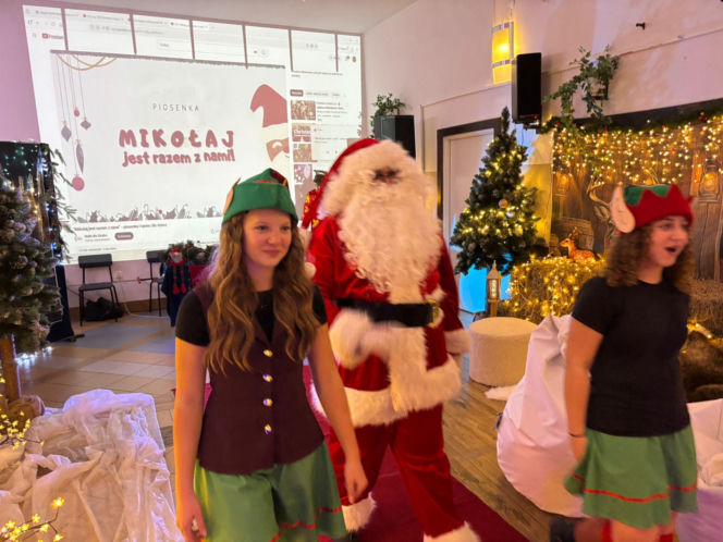 Wioska świętego Mikołaja w Zespole Szkół Akademickich