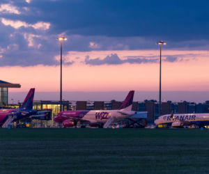 Tak wstaje dzień na wrocławskim lotnisku