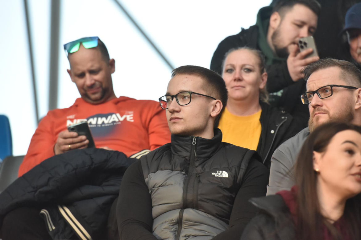 KS Toruń - Bayersystem GKM Grudziądz, zdjęcia kibiców i zawodników z Motoareny