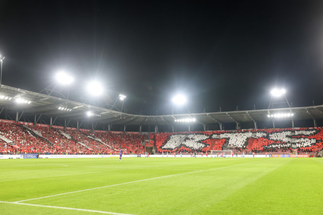 Widzew Łódź - Lech Poznań: Zdjęcia kibiców z meczu 6. kolejki PKO BP Ekstraklasy