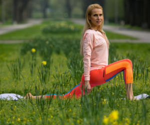 5. Ćwiczenia rozciągające: rozciąganie zginaczy biodra