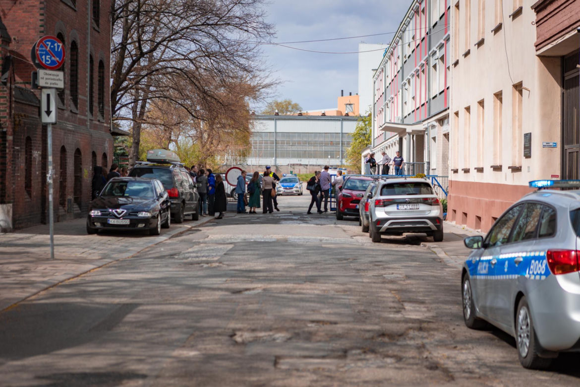 Wybuch we wrocławskim liceum! Trzy osoby poszkodowane