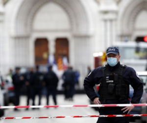 Obcinał głowy nad wodą święconą z Koranem w ręku. Powiedzcie moim dzieciom, że je kocham - ostatnie słowa ofiary terrorysty