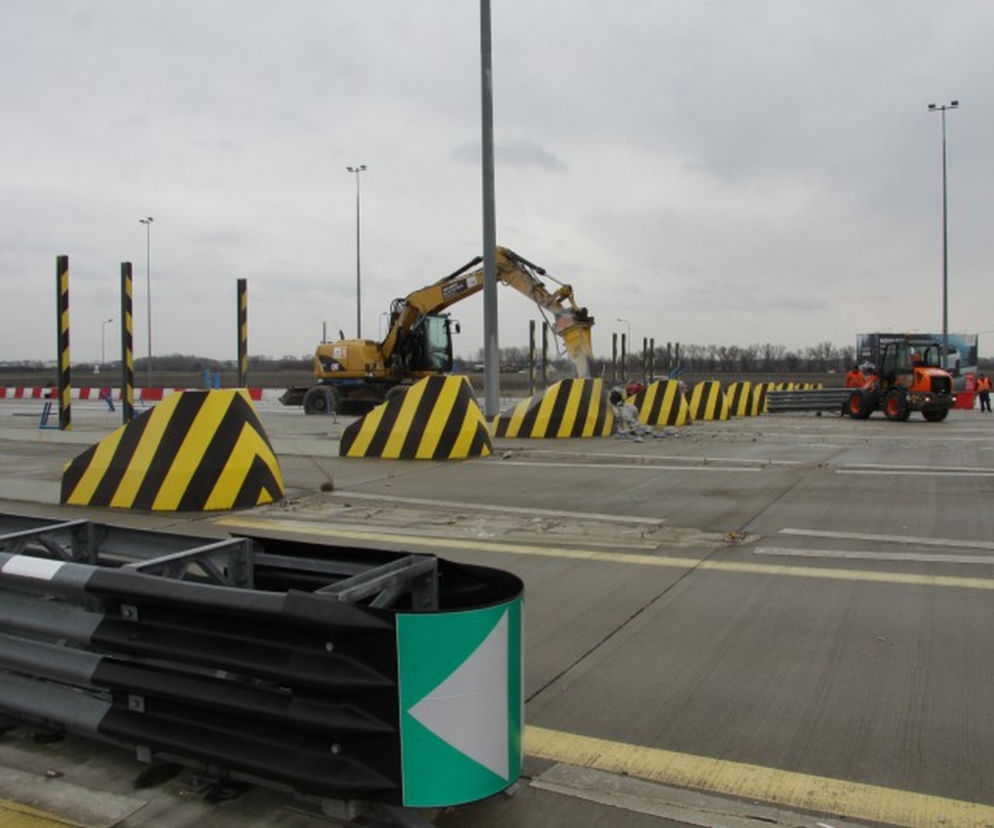 Remont A2. Usuwanie wysepek na PPO Pruszków