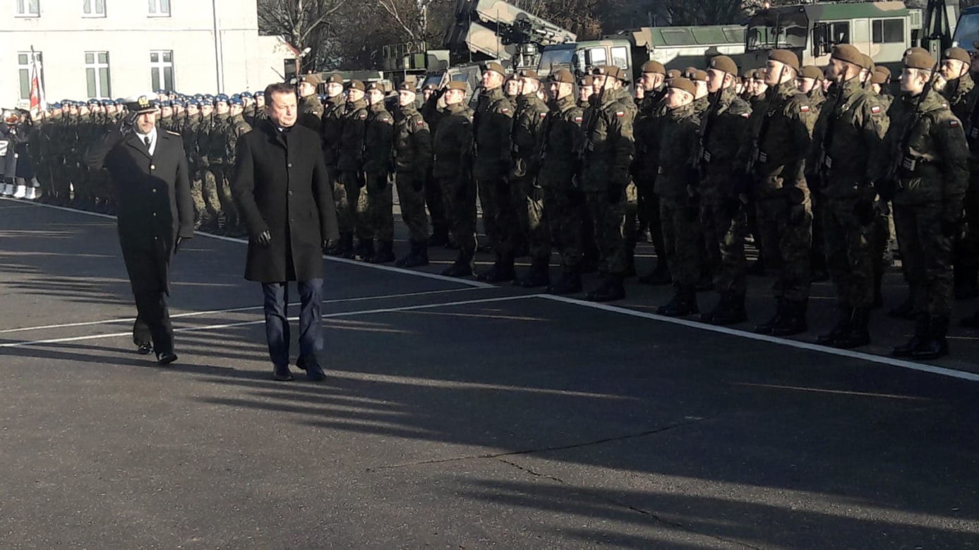 Słupsk. Mariusz Błaszczak na zaprzysiężeniu nowych Terytorialsów 