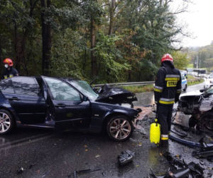 Cztery osoby w szpitalu po wypadku w Librantowej! ZMIAŻDŻONE bmw
