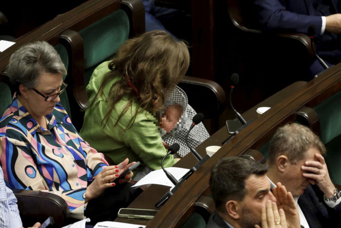 Bosakowie przyszli do Sejmu ze Stefankiem