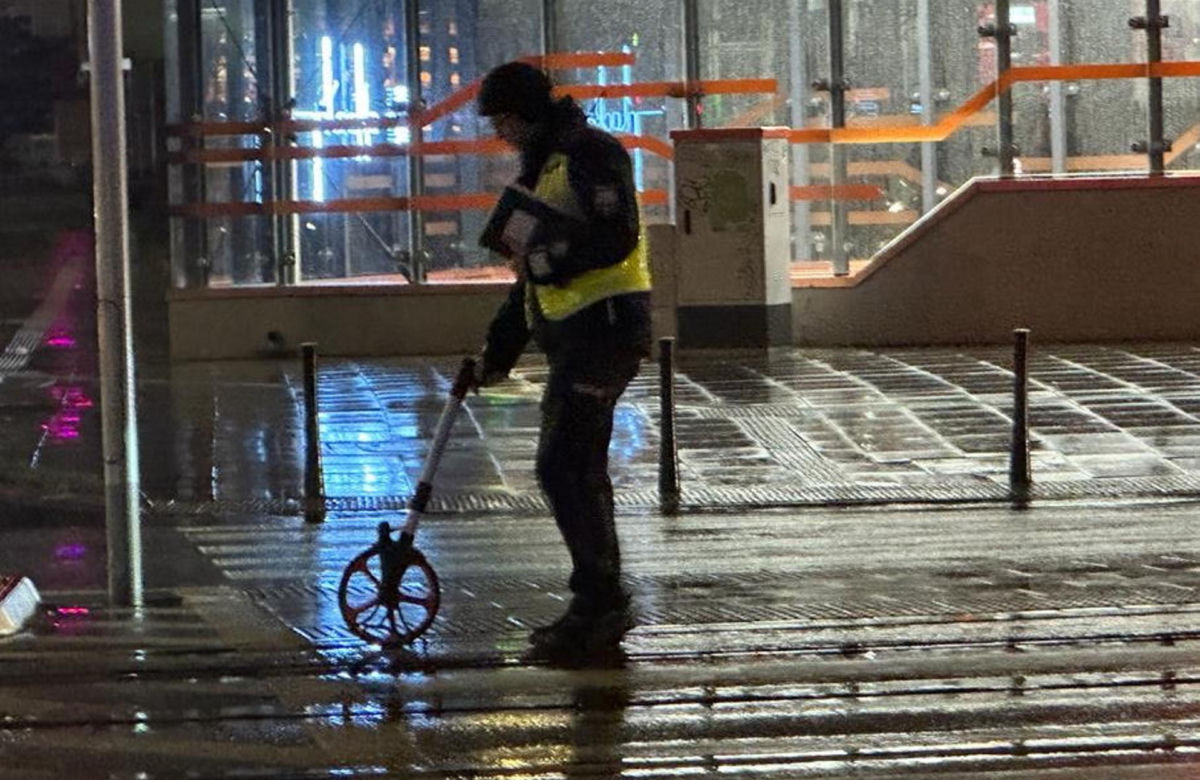 Makabryczny wypadek na warszawskiej Woli. Kierowca volkswagena wjechał w dziecko na przejściu dla pieszych!