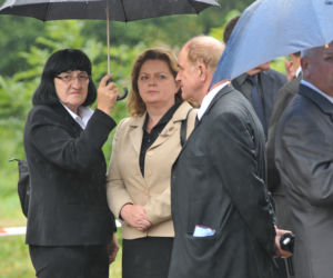 POGRZEB LEPPERA: Żona Irena Lepper, syn Tomasz Lepper  - kto jeszcze był na pogrzebie Andrzeja Leppera