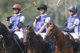 Książę Harry został ranny! Szokujący wypadek na boisku
